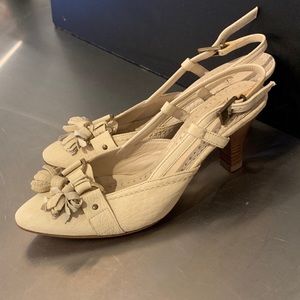 Brooks brothers cream leather heels